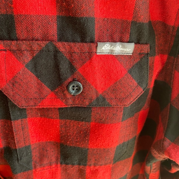 Eddie Bauer Buffalo Plaid Flannel Shirt Size Large - Picture 5 of 5